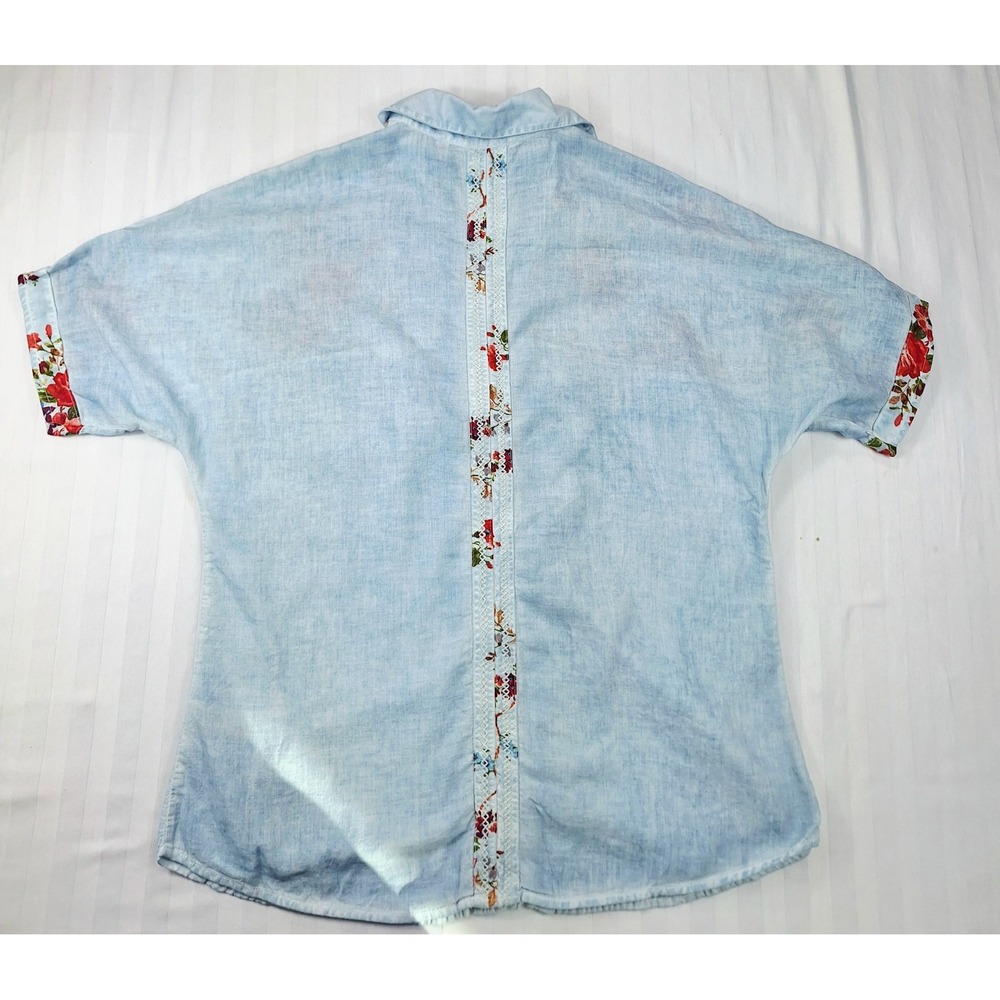 Soft Surroundings Floral Embroidered Eyelet Shirt Blue Cotton Button Up Medium - Picture 2 of 6